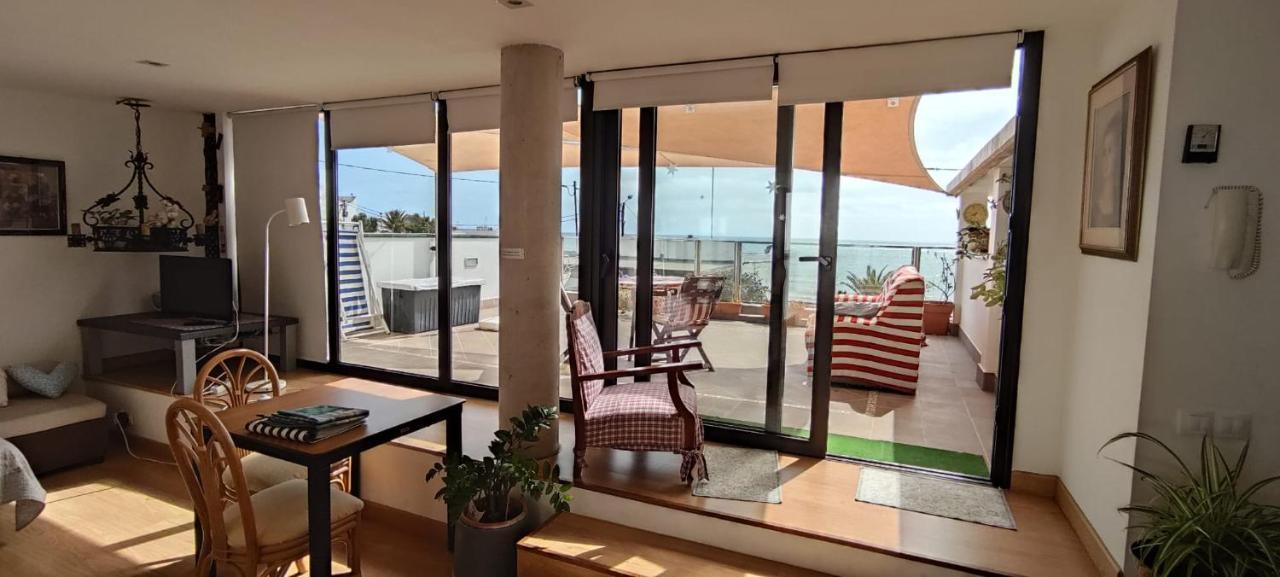 Apartment Con Encanto En La Playa Frente Al Mar 